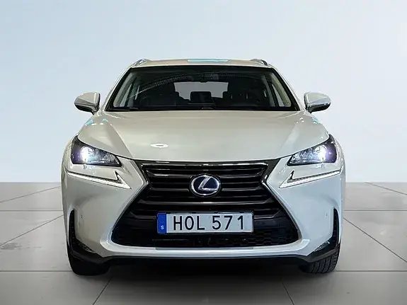 Lexus Nx300H 2017 photo 2