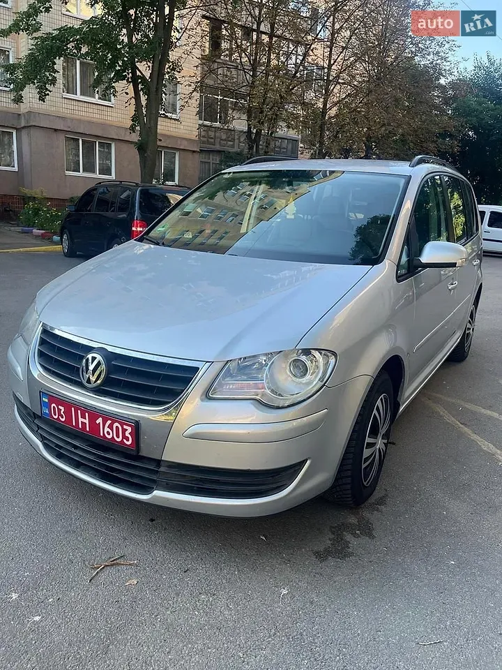 Volkswagen Touran