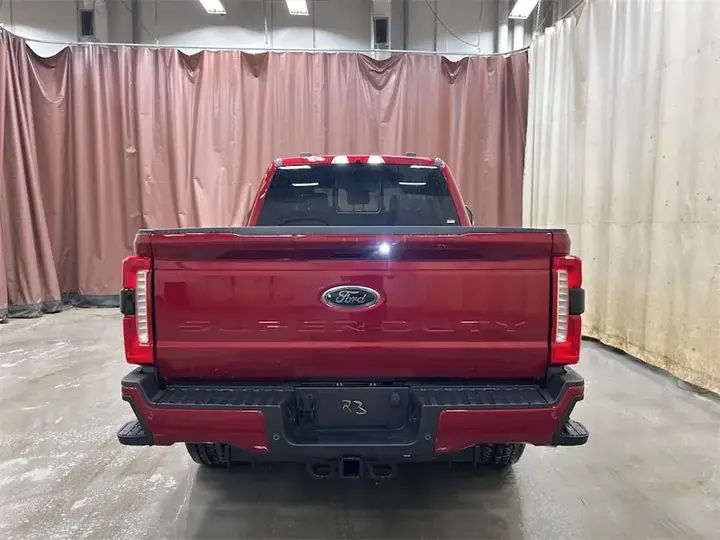 Ford F-350 Super Duty 2026 photo 4