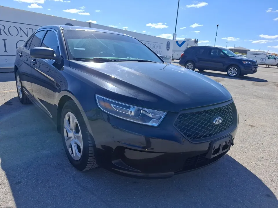 Ford Taurus 2017 photo 3