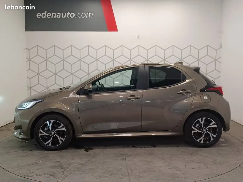 Toyota Yaris 2025 photo 2