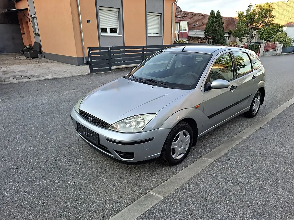 Ford Focus 2005 photo 2