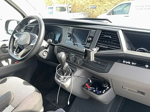 Volkswagen Transporter 2024 photo 5