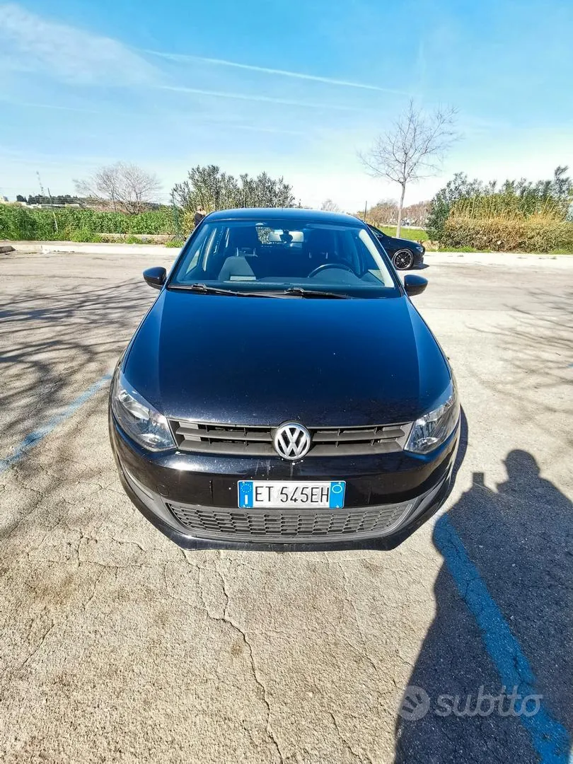 Volkswagen Polo 2012 photo 2