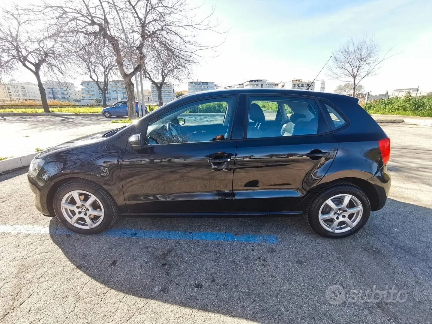 Volkswagen Polo 2012 photo 4