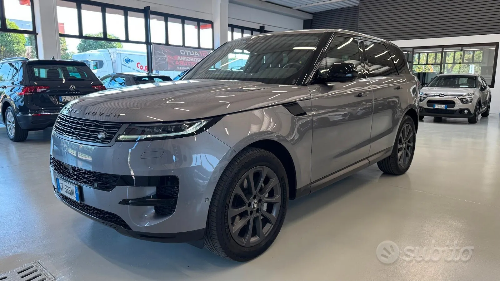 Land Rover Range Rover Sport 2024 photo 2