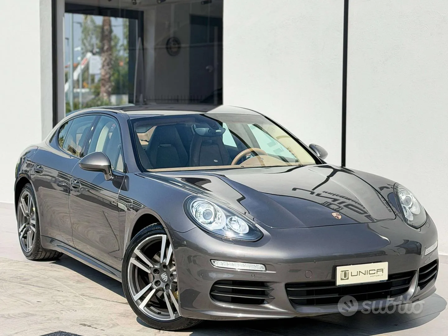Porsche Panamera 2014 photo 5