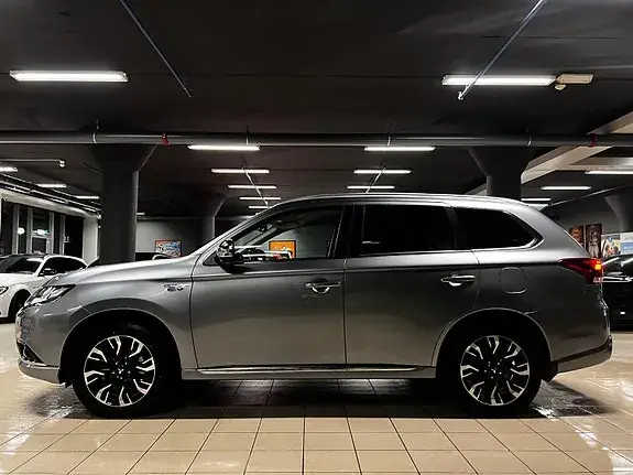 Mitsubishi Outlander 2016 photo 2