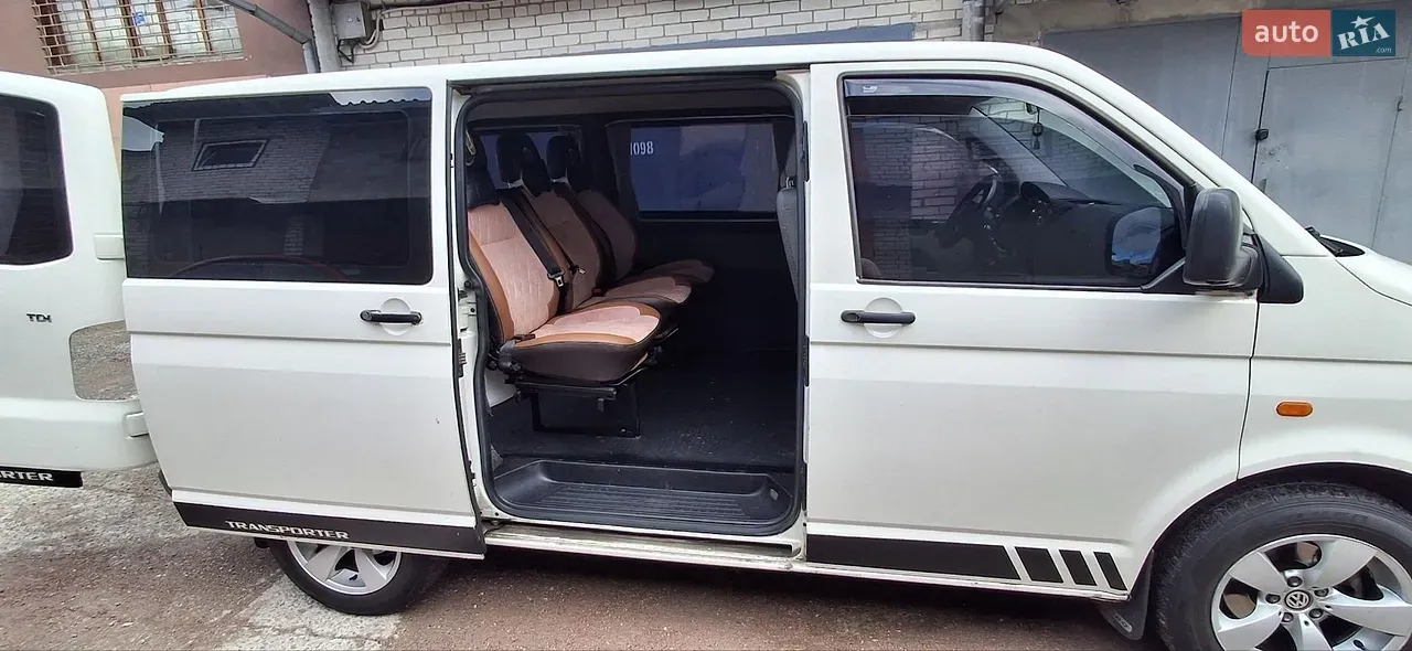 Volkswagen Transporter 2005 photo 2