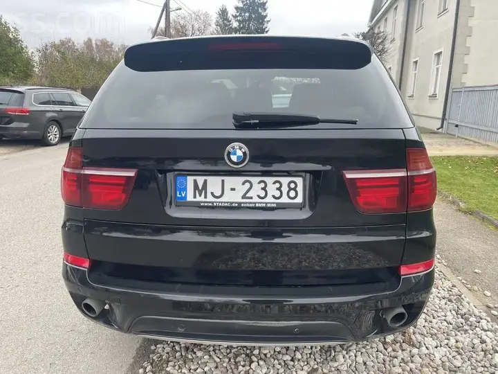 BMW X5 2010 photo 3
