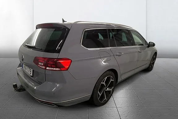 Volkswagen Passat 2023 photo 4