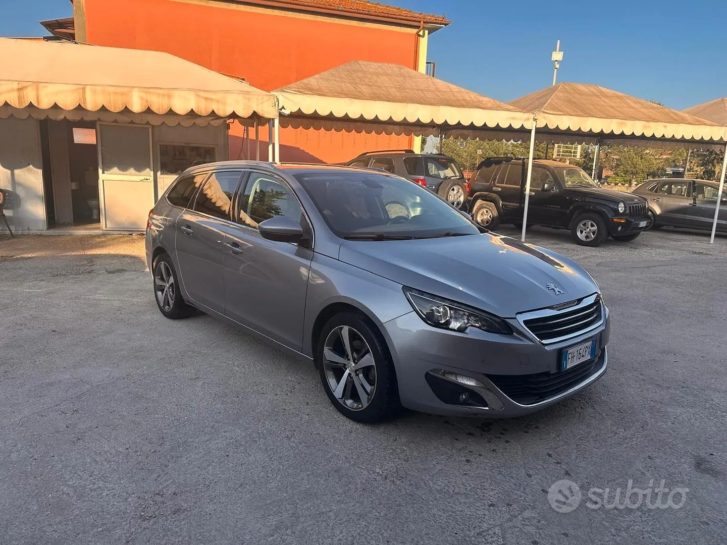 Peugeot 308 2017 photo 2
