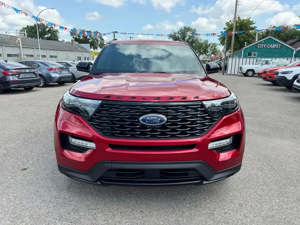 Ford Explorer 2022 photo 3