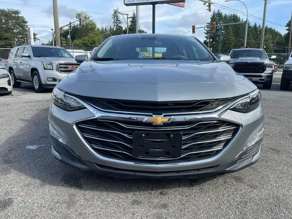 Chevrolet Malibu 2023 photo 3