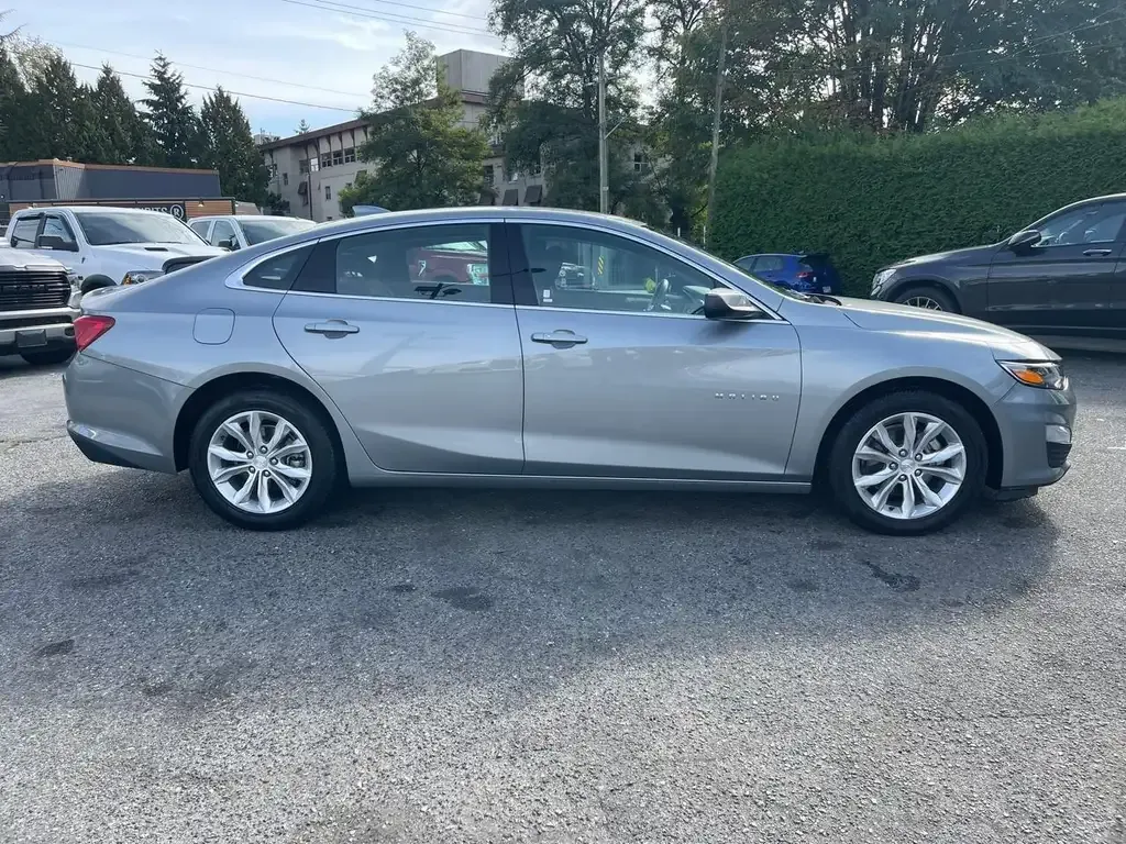 Chevrolet Malibu 2023 photo 4