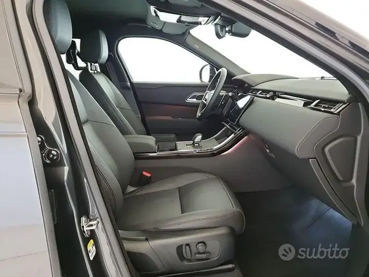 Land Rover Velar 2026 photo 3