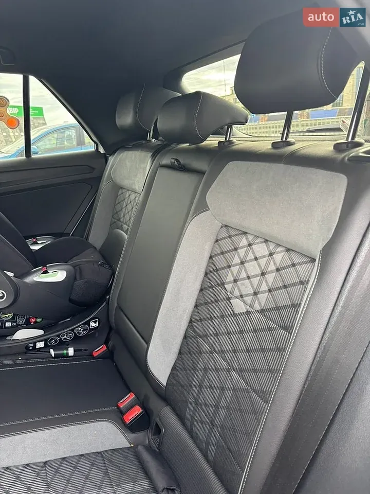 Volkswagen T-Roc 2022 photo 2
