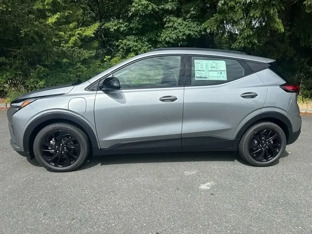 Chevrolet Bolt 2027 photo 2