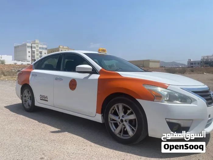 Nissan Altima 2014 photo 2