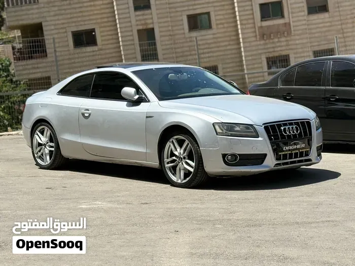 Audi A5 2012 photo 2