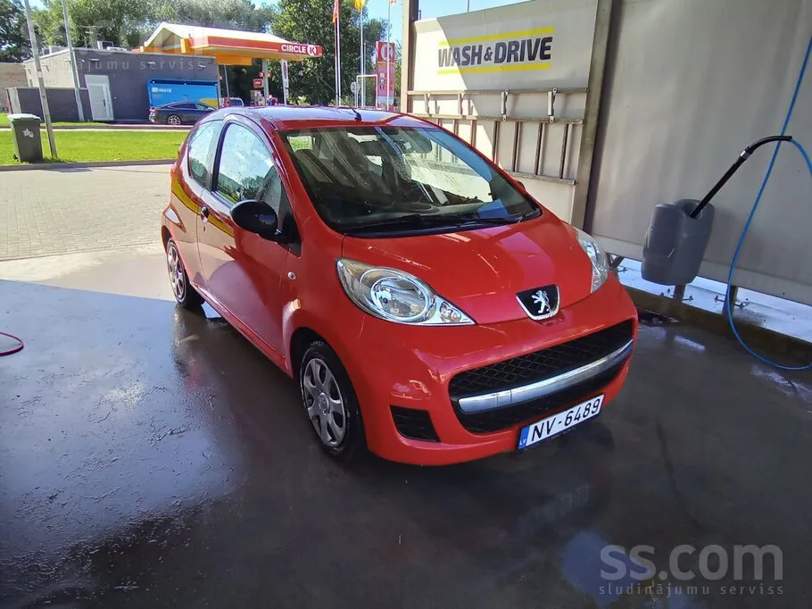 Peugeot 107 2010 photo 3