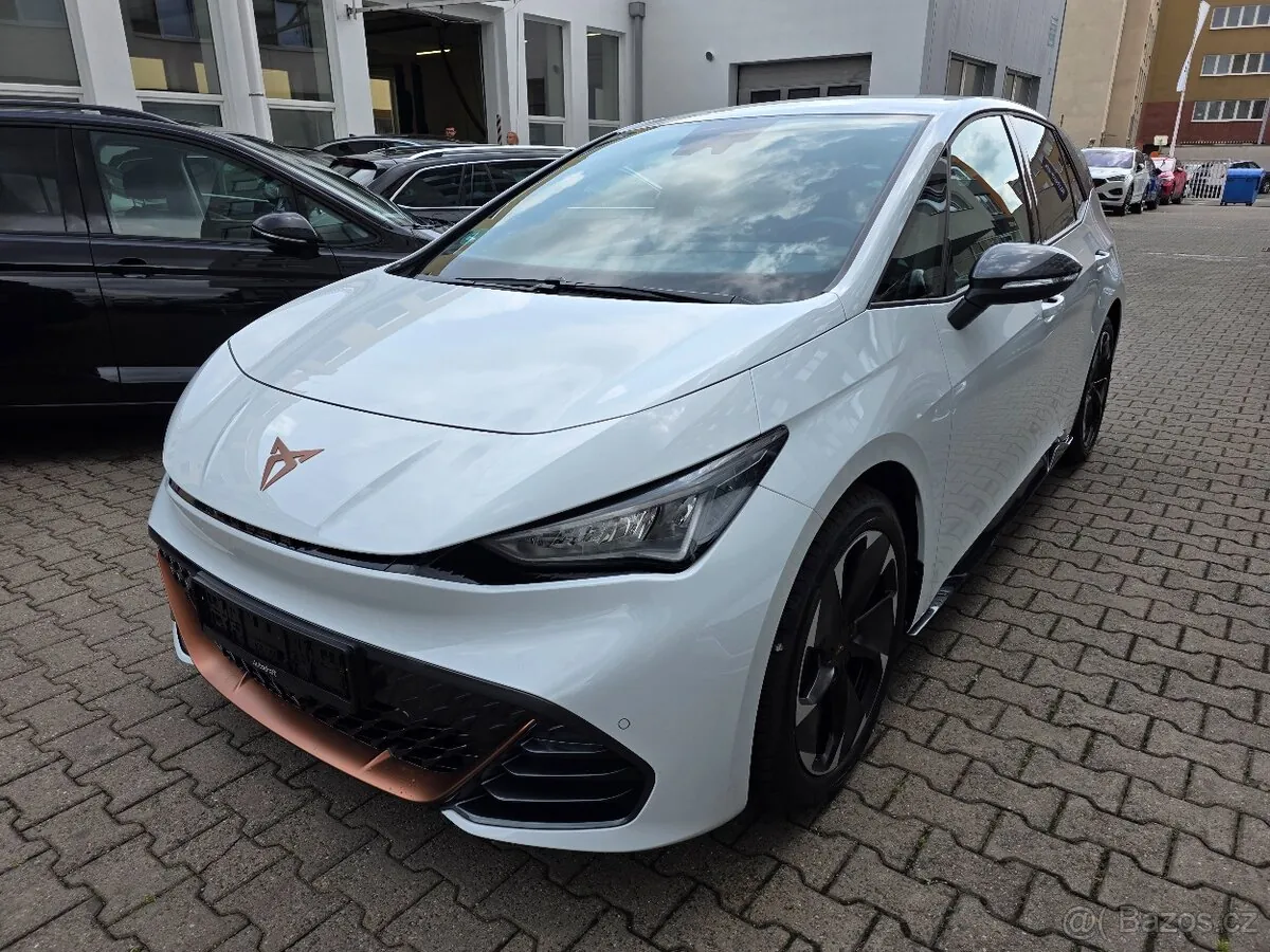 Cupra Born 2024 photo 3