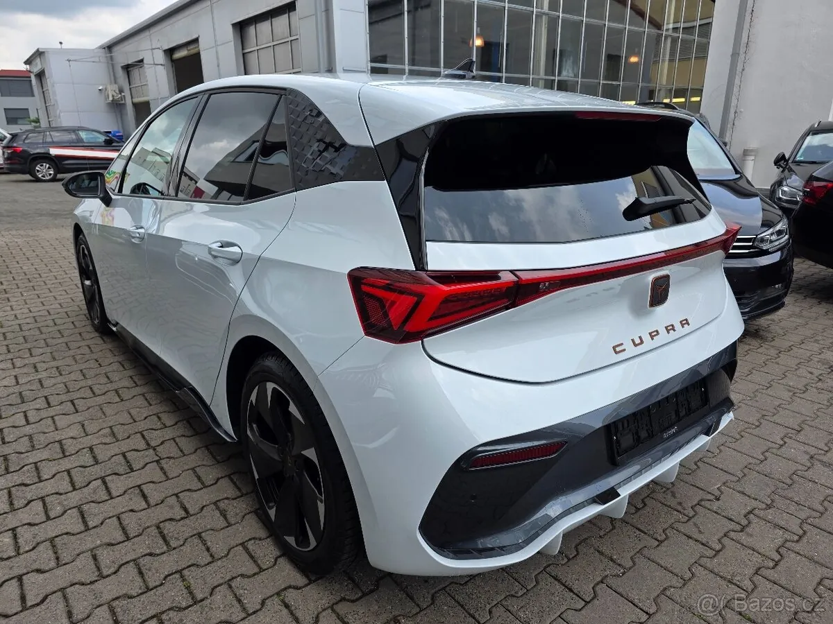 Cupra Born 2024 photo 4