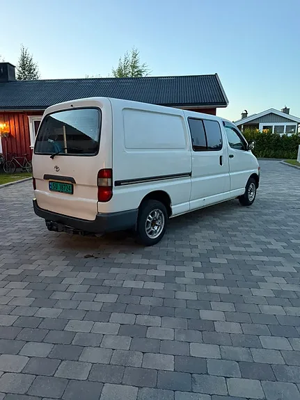 Toyota Hiace 2005 photo 5