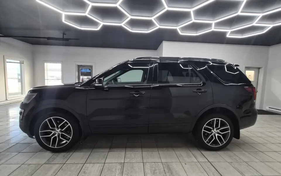 Ford Explorer Sport 2016 photo 2
