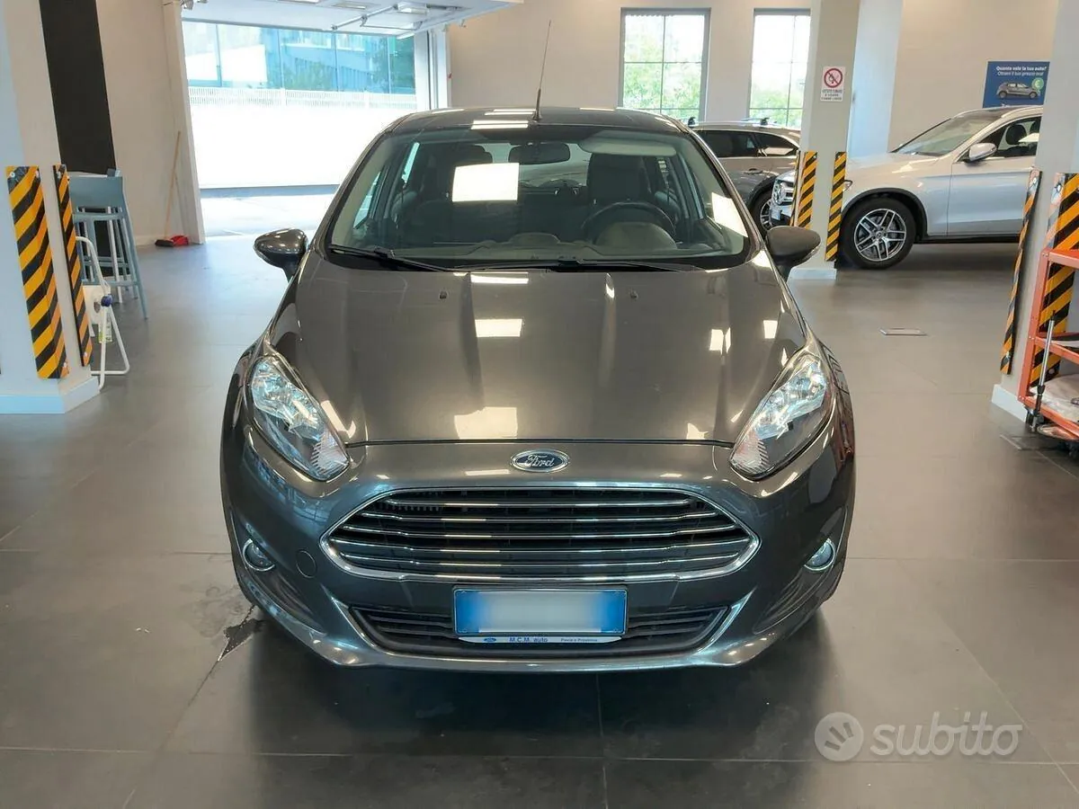 Ford Fiesta 2015 photo 2