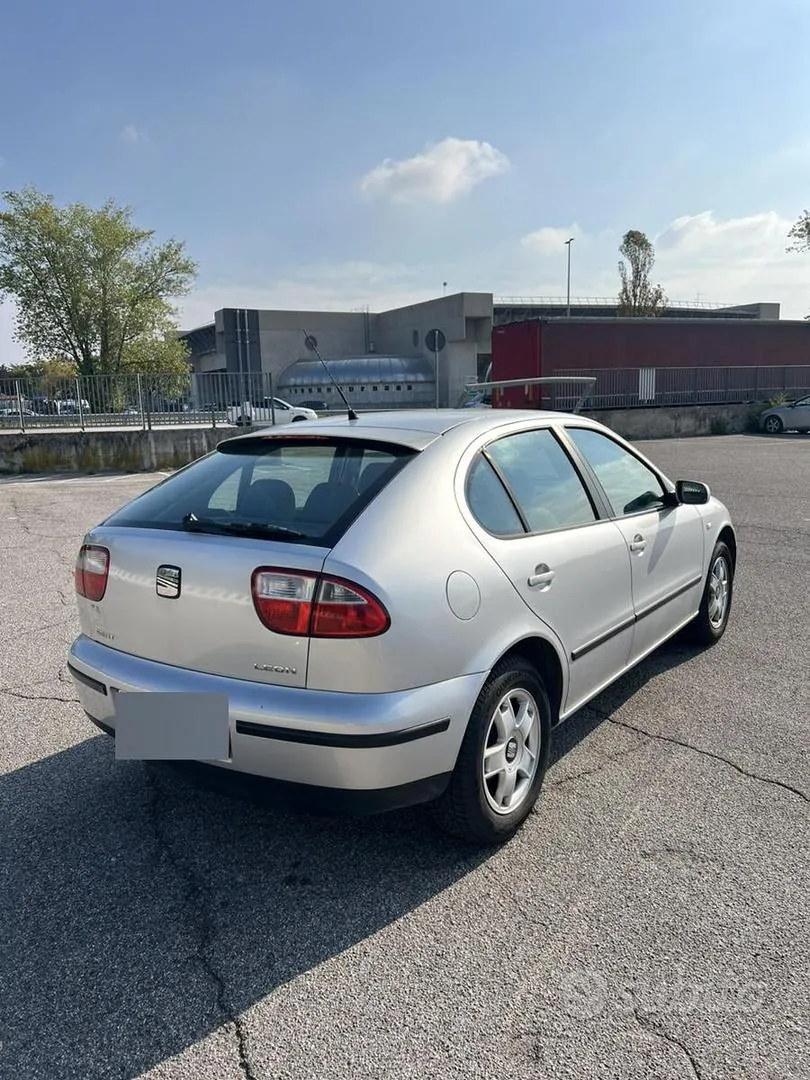 Seat Leon 2001 photo 2