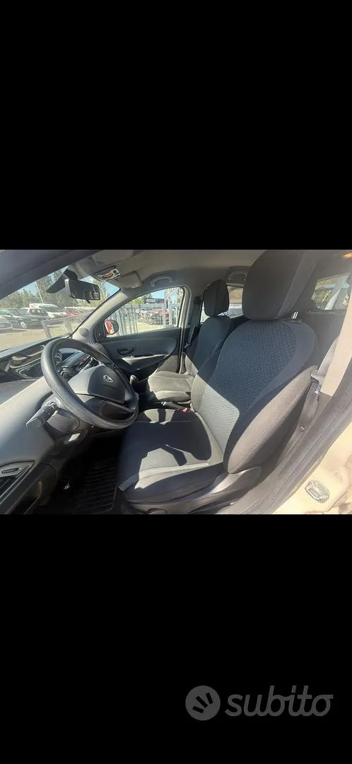 Lancia Ypsilon 2016 photo 5