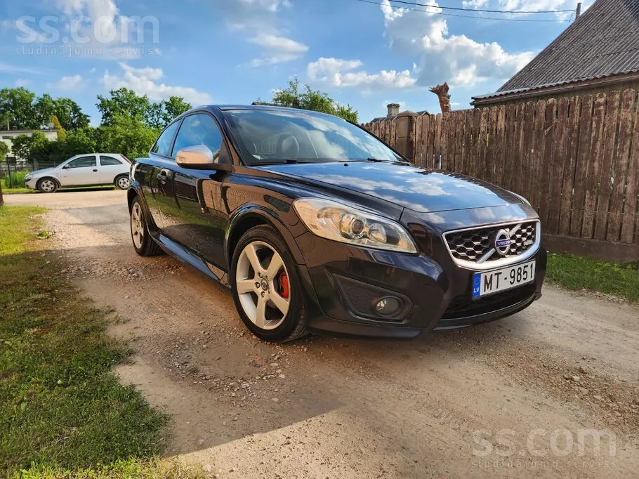 Volvo C30 2010 photo 2