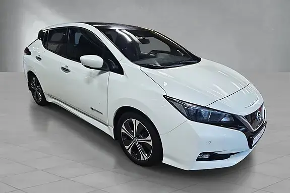Nissan Leaf 2018 photo 2