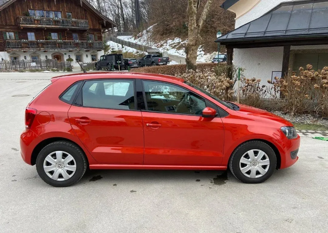 Volkswagen Polo 2010 photo 2
