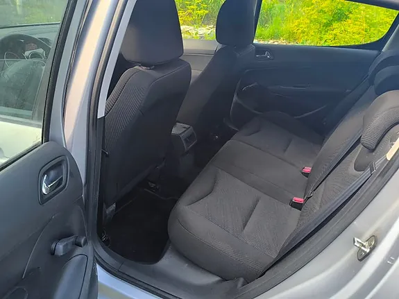 Peugeot 308 2010 photo 5