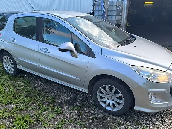 Peugeot 308 2010 photo 4