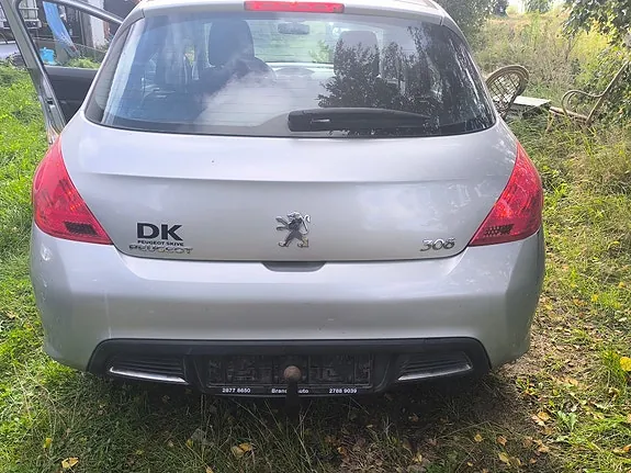 Peugeot 308 2010 photo 2