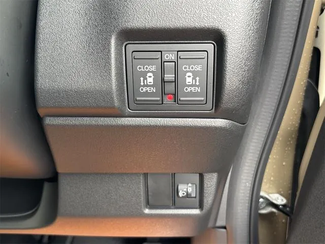 Honda N-Box Joy 2026 photo 5