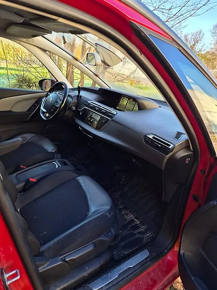 Citroen Grand C4 Picasso 2016 photo 2