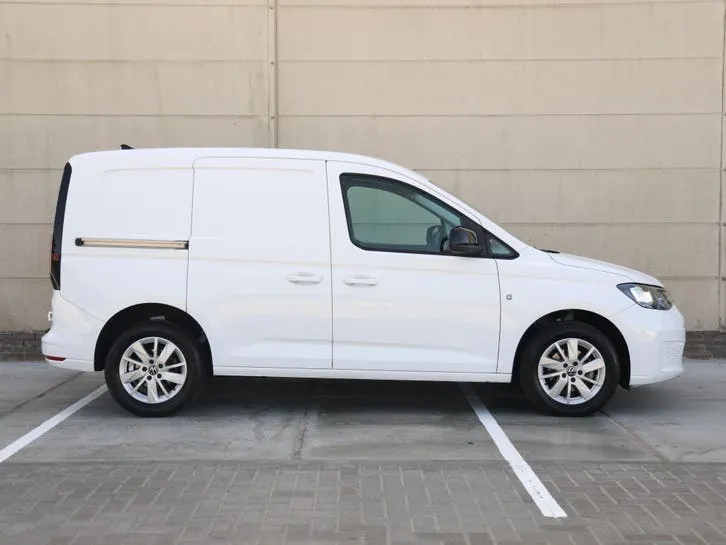 Volkswagen Caddy Cargo 2023 photo 2