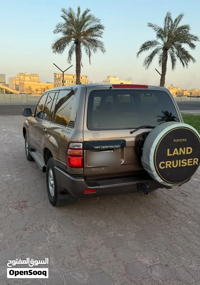 Toyota Land Cruiser 1999 photo 2