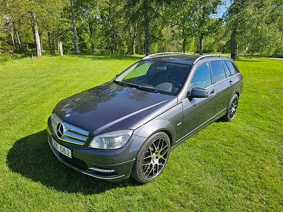Mercedes-Benz C180 2011 photo 4