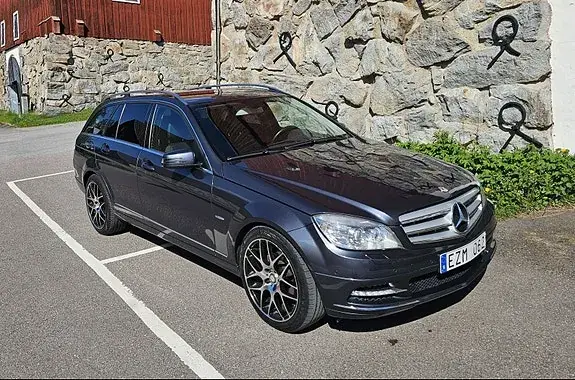 Mercedes-Benz C180