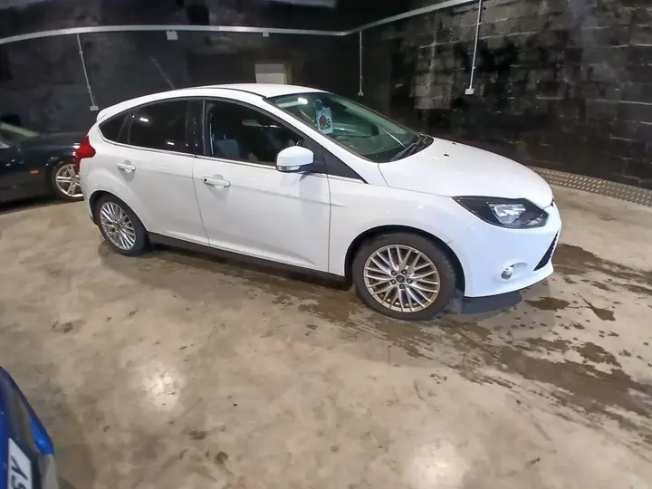 Ford Focus 2014 photo 2