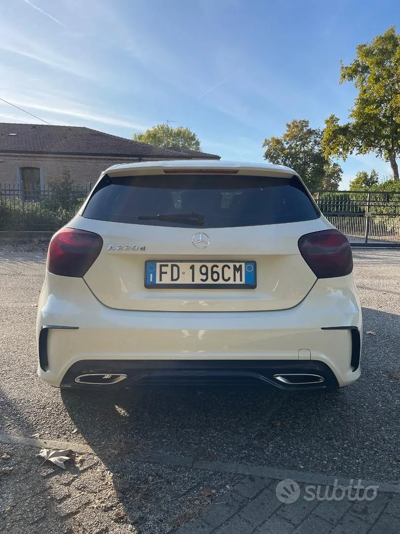 Mercedes-Benz A 220D 2016 photo 4