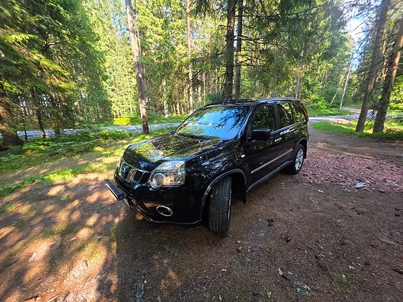 Nissan X-Trail 2013 photo 2