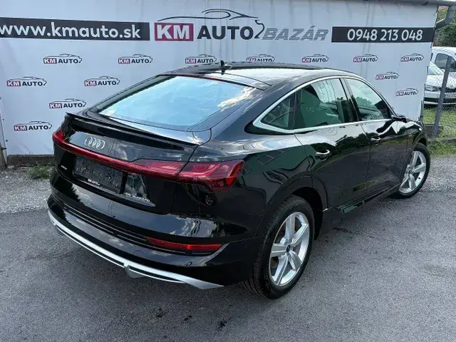 Audi E-Tron 2021 photo 2
