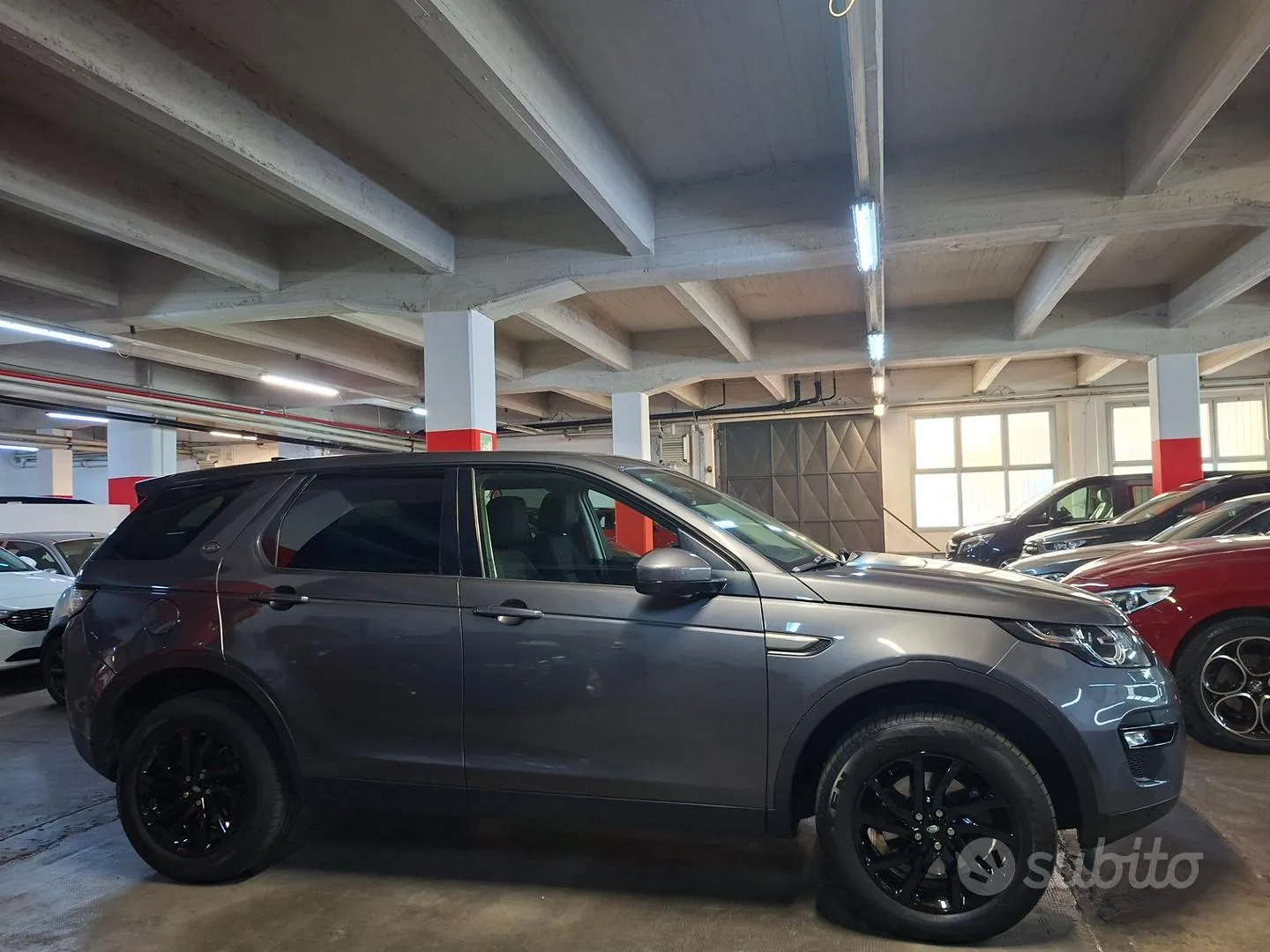 Land Rover Discovery Sport 2019 photo 4