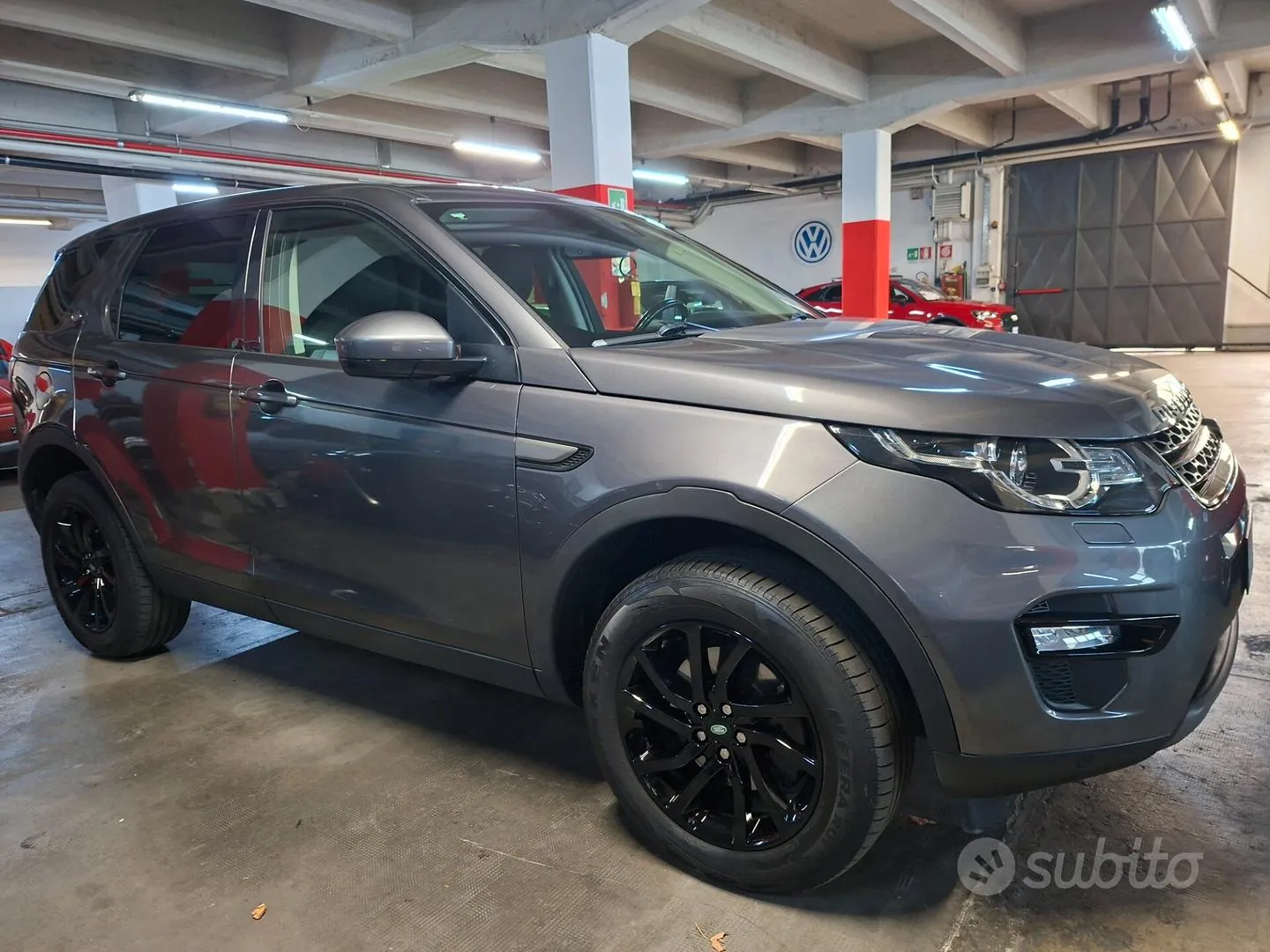 Land Rover Discovery Sport 2019 photo 3